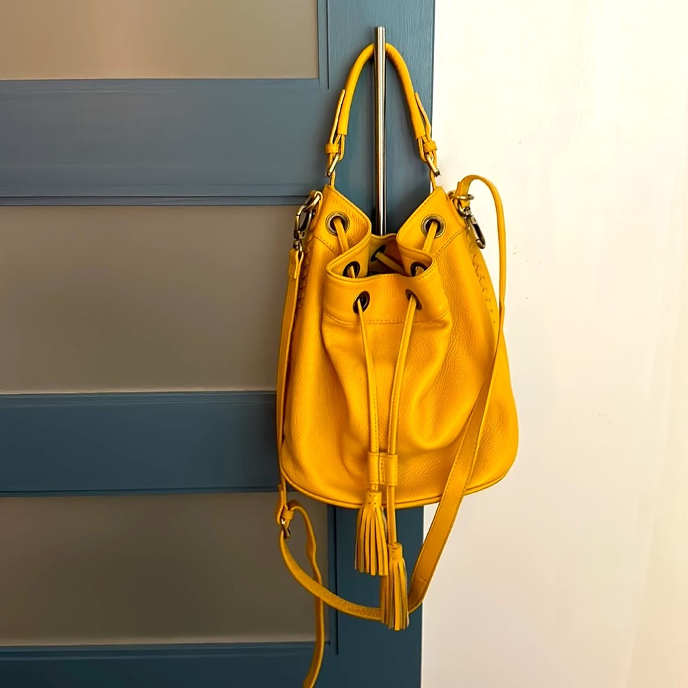 BODEN | Yellow/gold hobo purse with detachable shoulder strap